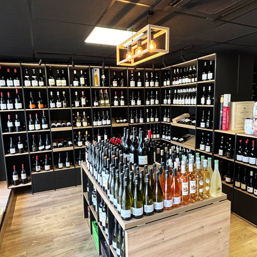 Les Décanteurs | Caviste de proximité, vins et spiritueux 1